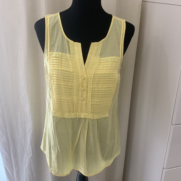 ModCloth NWOT Buttercup Eyelet Top size M - Picture 5 of 15